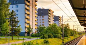 Katowice Ligota: dzielnica, stacja PKP i bliskość Panewnik