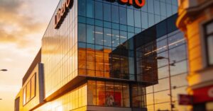 Libero Katowice: odkryj nowoczesne centrum handlowe przy Kościuszki 229